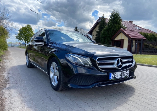 Mercedes-Benz Klasa E cena 91020 przebieg: 189000, rok produkcji 2018 z Białogard małe 67